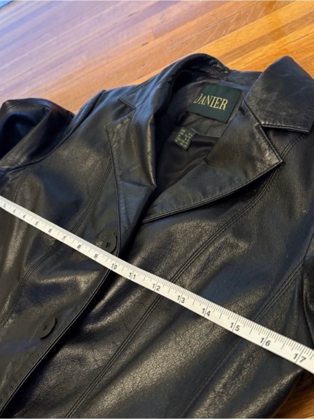 Danier Leather Button-Front Jacket - Picture 7 of 10